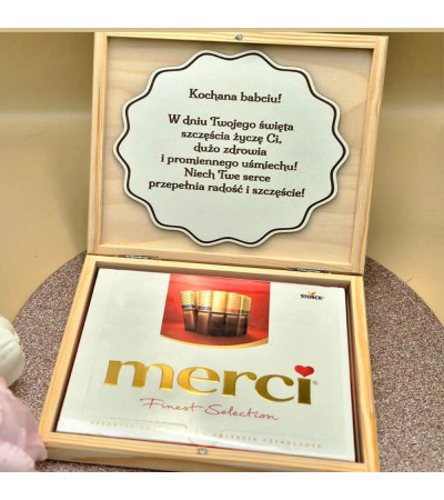 Drewniane pudełko na Merci na dzień babci i dziadka