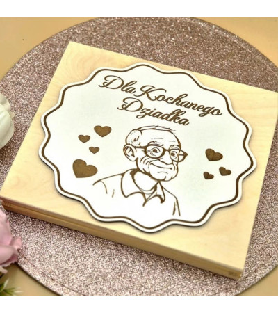 Drewniane pudełko na Merci na dzień babci i dziadka