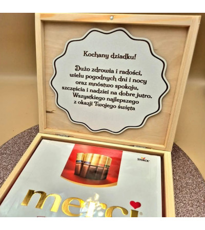 Drewniane pudełko na Merci na dzień babci i dziadka