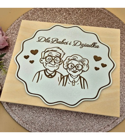 Drewniane pudełko na Merci na dzień babci i dziadka